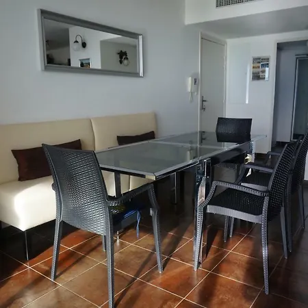 Port Mezua 公寓 梅兹