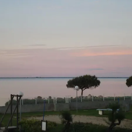 Port Mezua Mèze