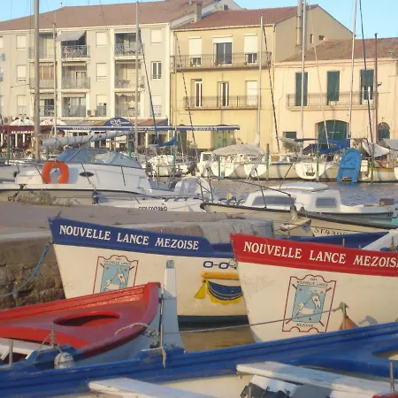 Port Mezua * Mèze